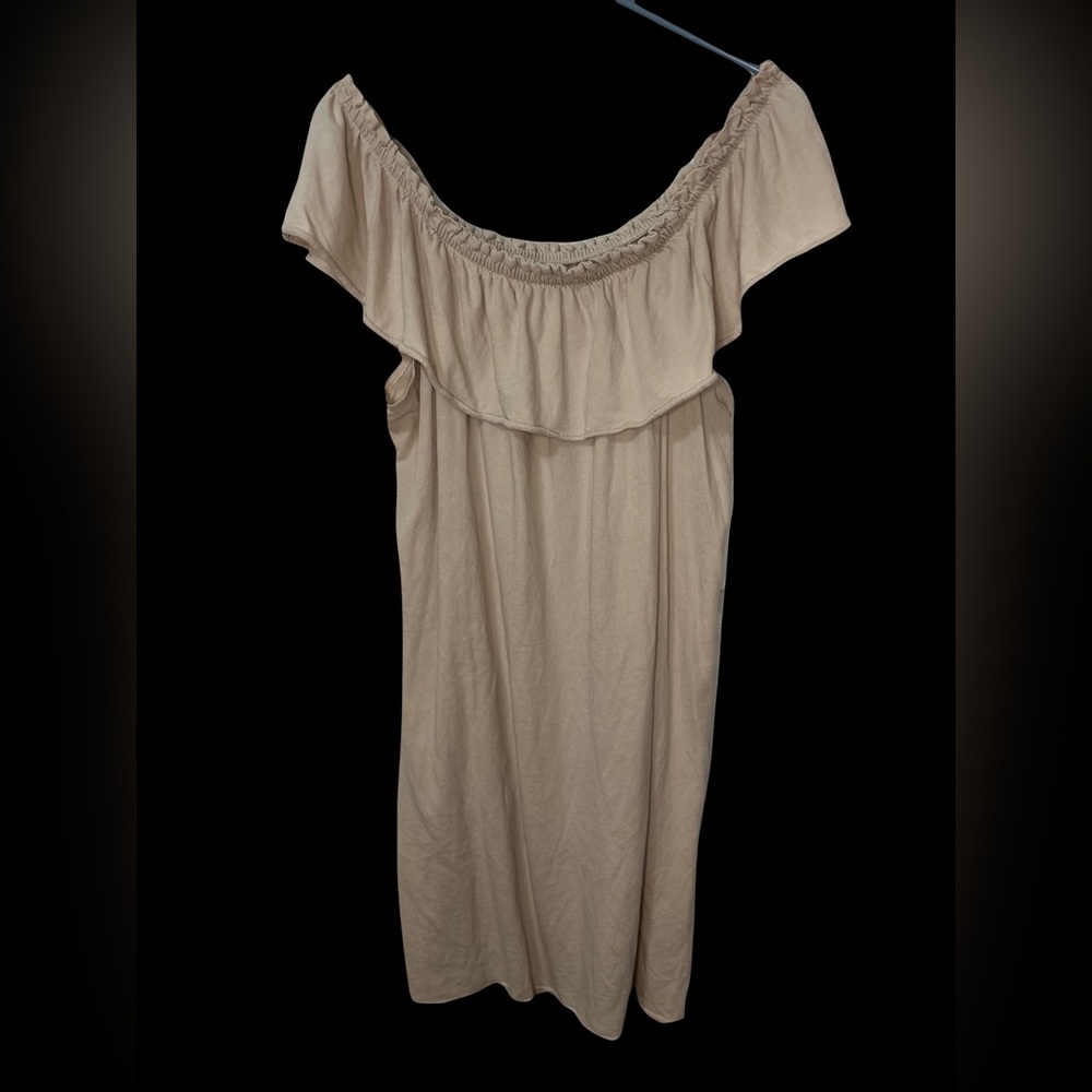 Off-Shoulder Tan Dress ruffles - Picture 2 of 4